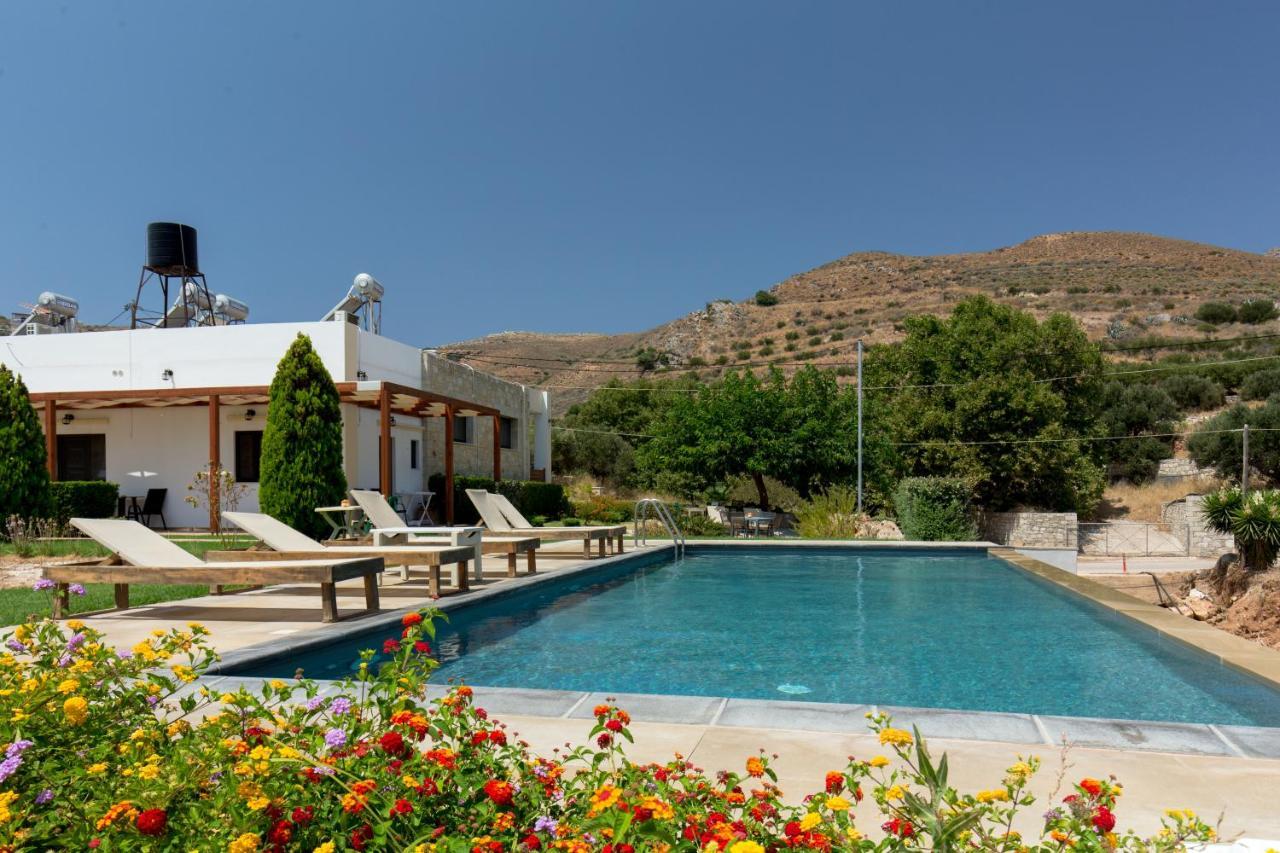 Agarathos Traditional Rooms With Pool Kaliviani Екстер'єр фото