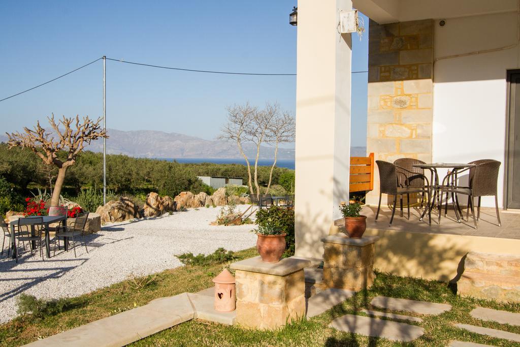 Agarathos Traditional Rooms - Pool - Kaliviani -On The Road To Balos Екстер'єр фото