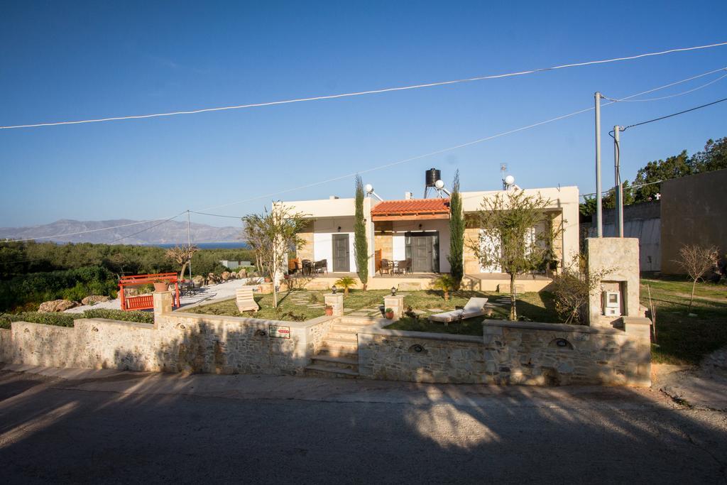 Agarathos Traditional Rooms - Pool - Kaliviani -On The Road To Balos Екстер'єр фото